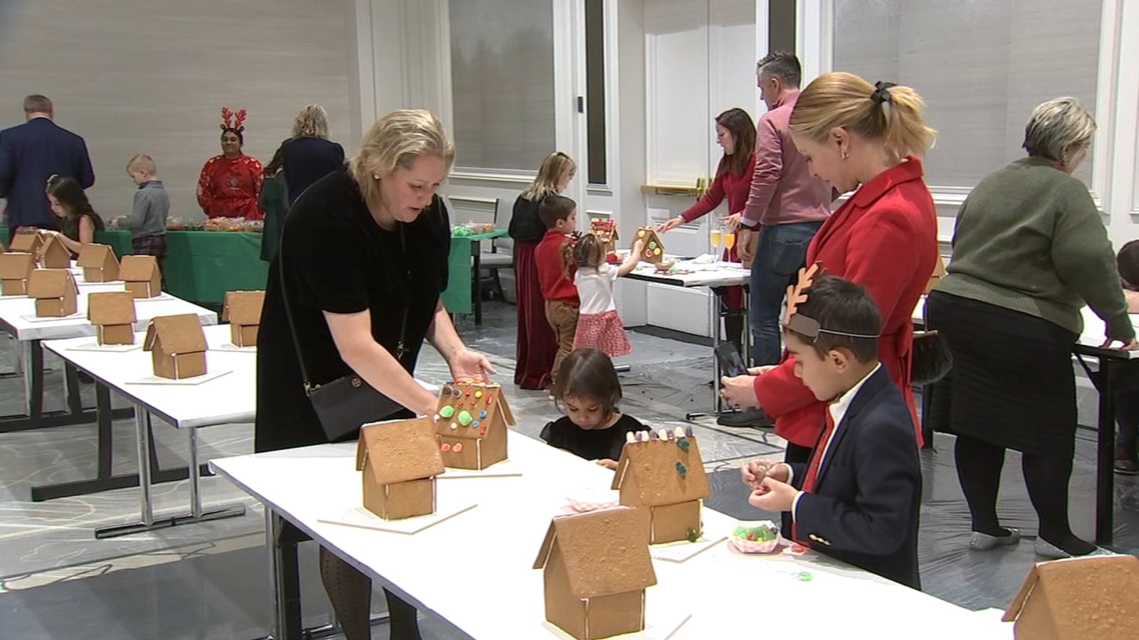 Sweet Home Chicago benefit raises money for WINGS' domestic violence survivor services