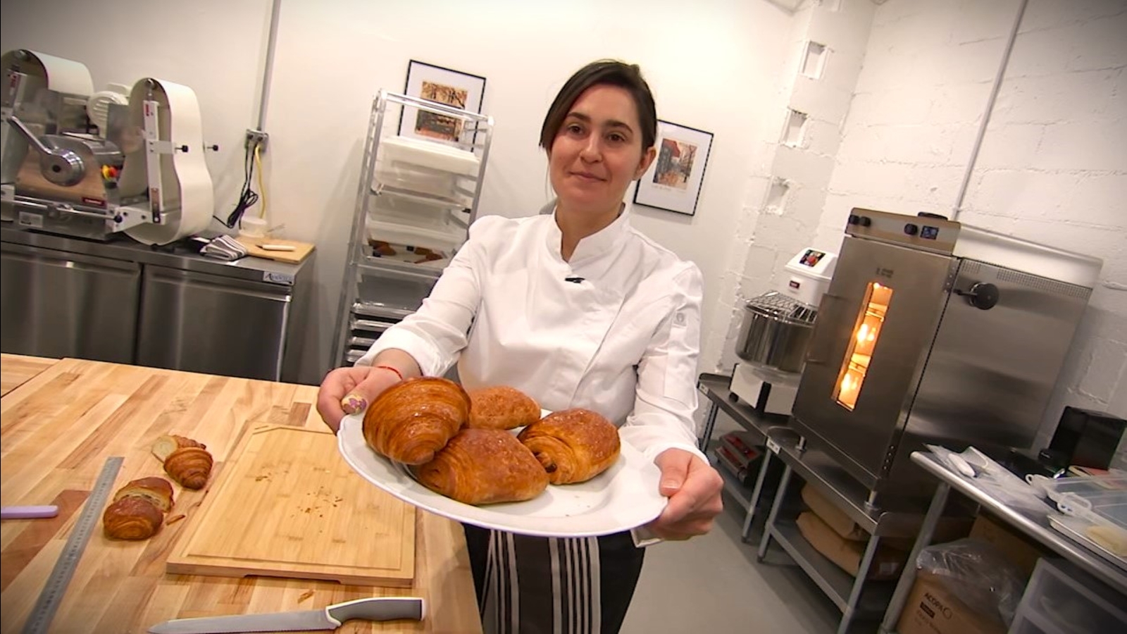 L'Atelier Bakery hosts cooking classes in Manayunk