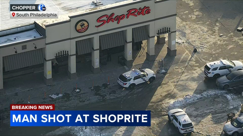 Man shot inside South Philadelphia supermarket