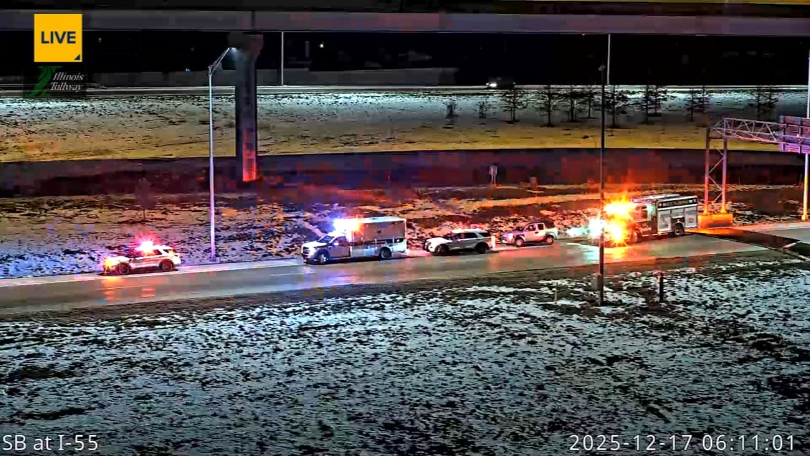 Woman possibly goes into labor on I-355, Illinois State Police say