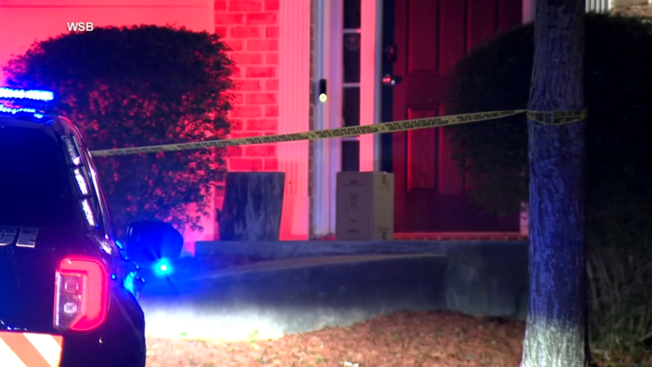 Homeowner charged after allegedly shooting would-be porch pirates in Georgia