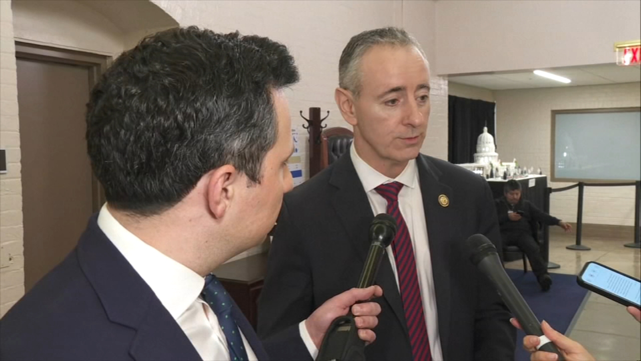 2 local Republicans break with GOP to force health care vote