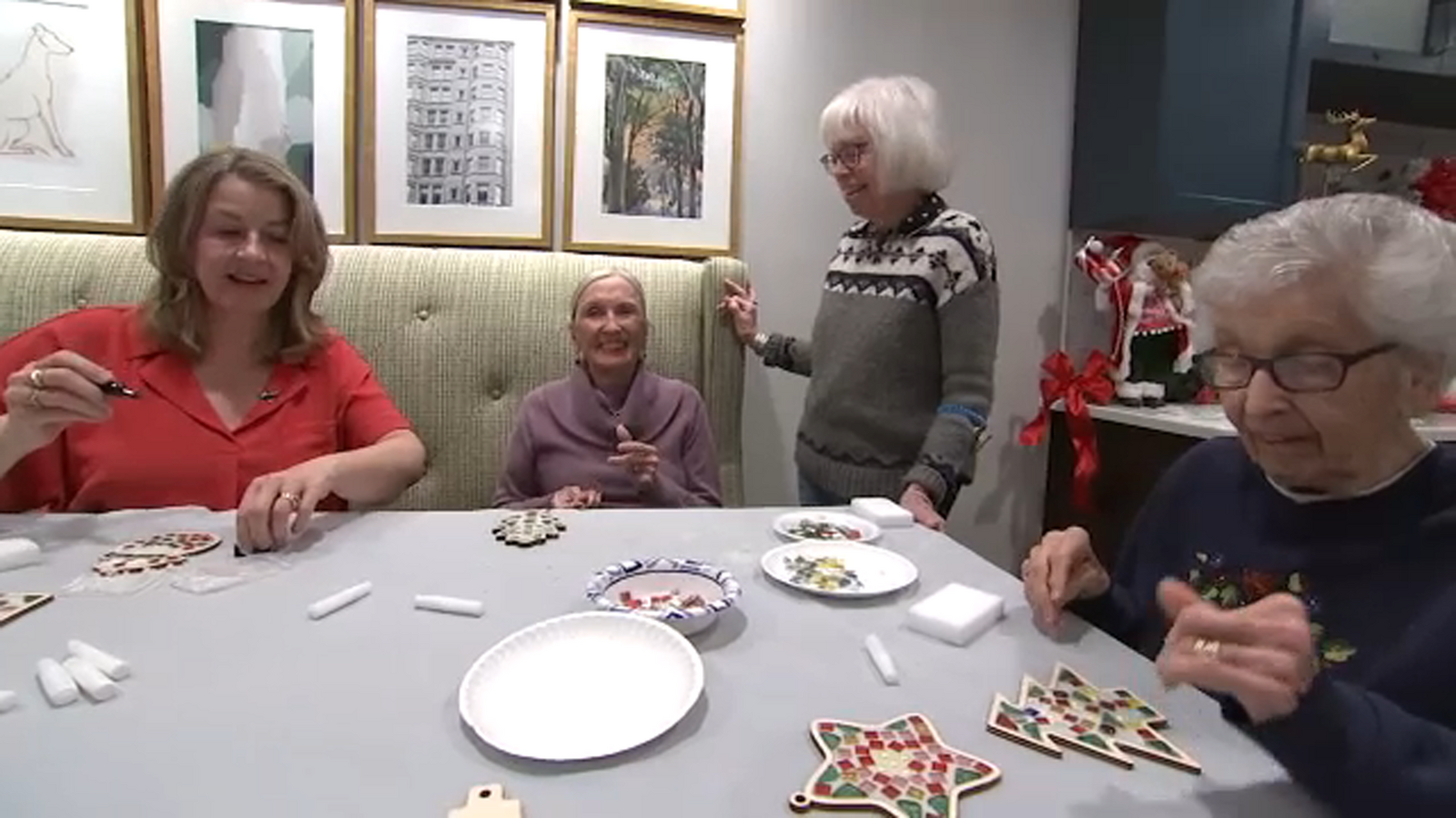 Retired teacher, mentee meet again at Rose Tree Place, share joy of art with others