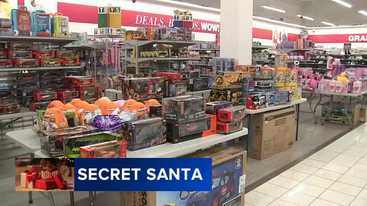 Secret Santa pays off $8K in layaways at Delaware department store