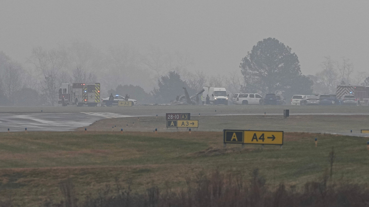 NC plane crash: Federal regulators investigate Statesville crash ...