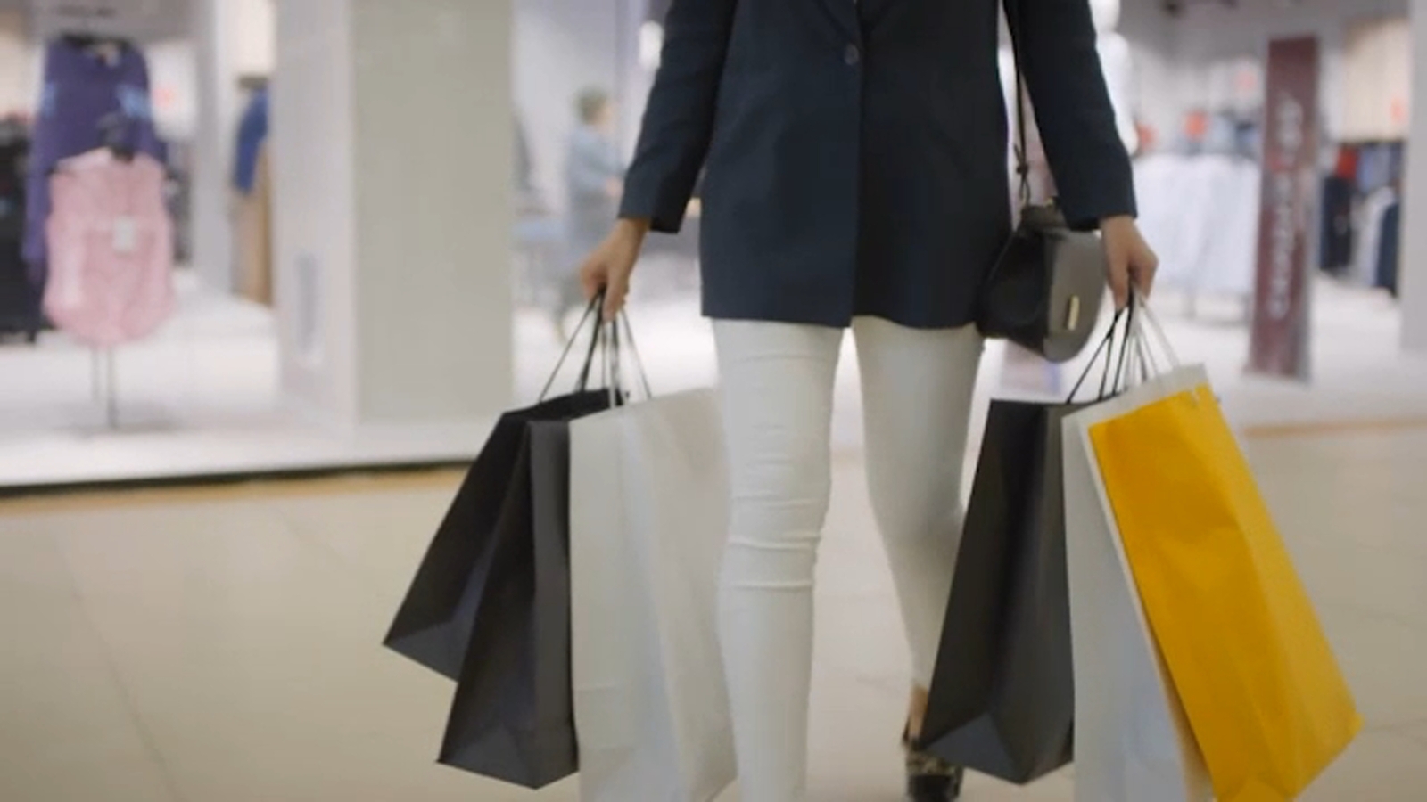 Watching Your Wallet: Holiday shoppers urged to watch spending as debt risks rise