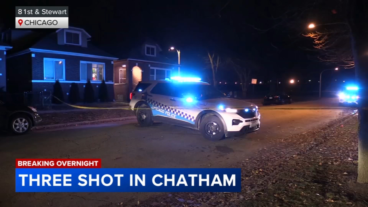 3 people shot inside moving car on South Side: CPD
