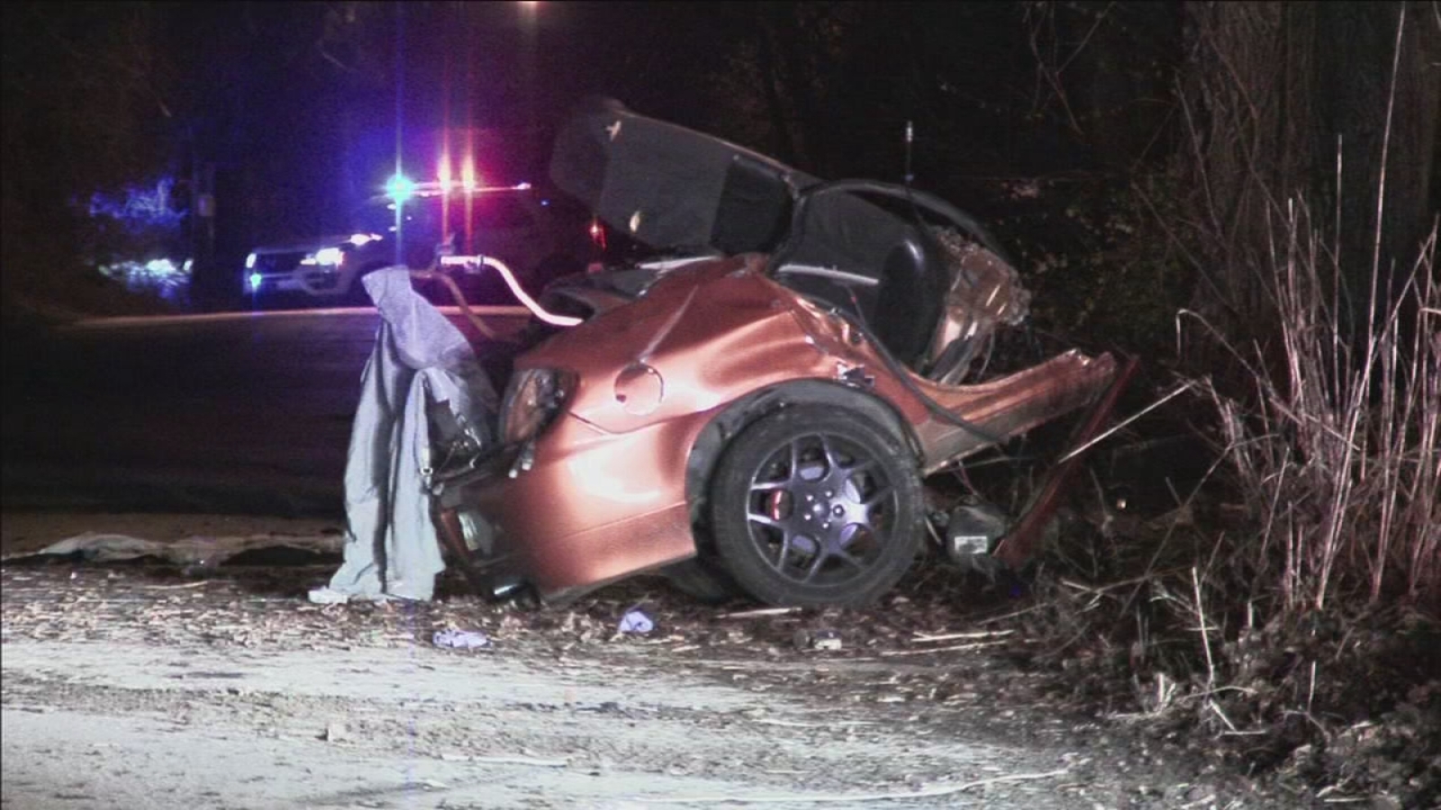 Woman dies after driver hits deer, crashes in Roxborough 6abc Philadelphia