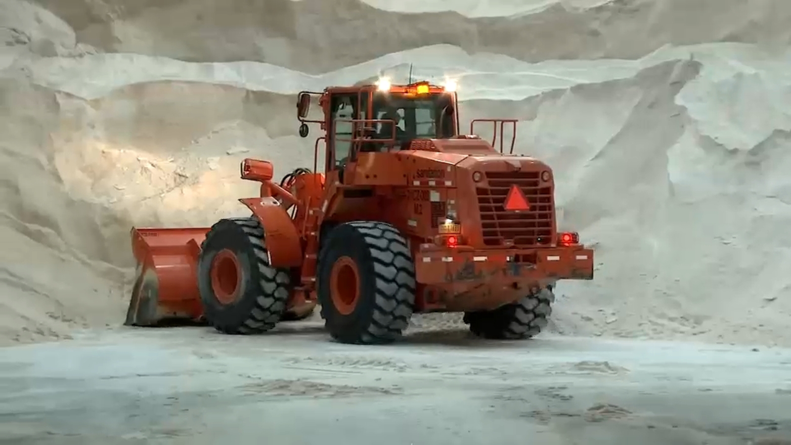 Snow storm preparations continue amid busy holiday travel weekend