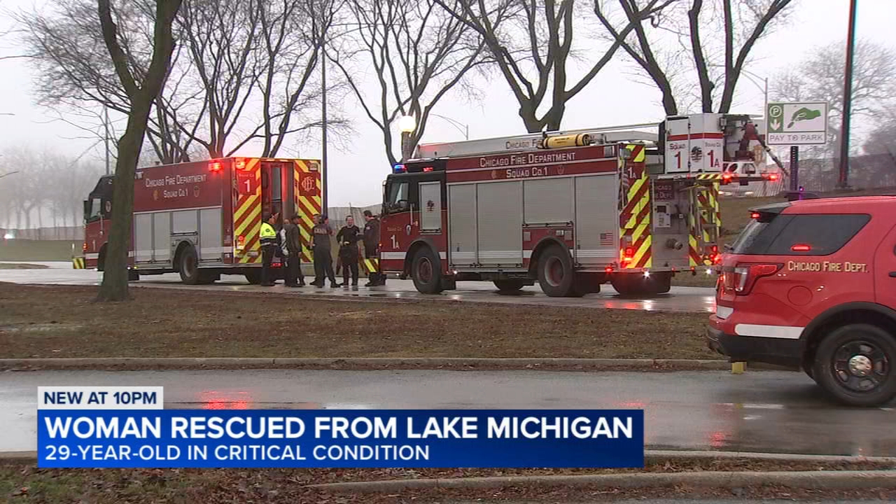 Woman pulled from Lake Michigan on North Side, critically injured: CFD