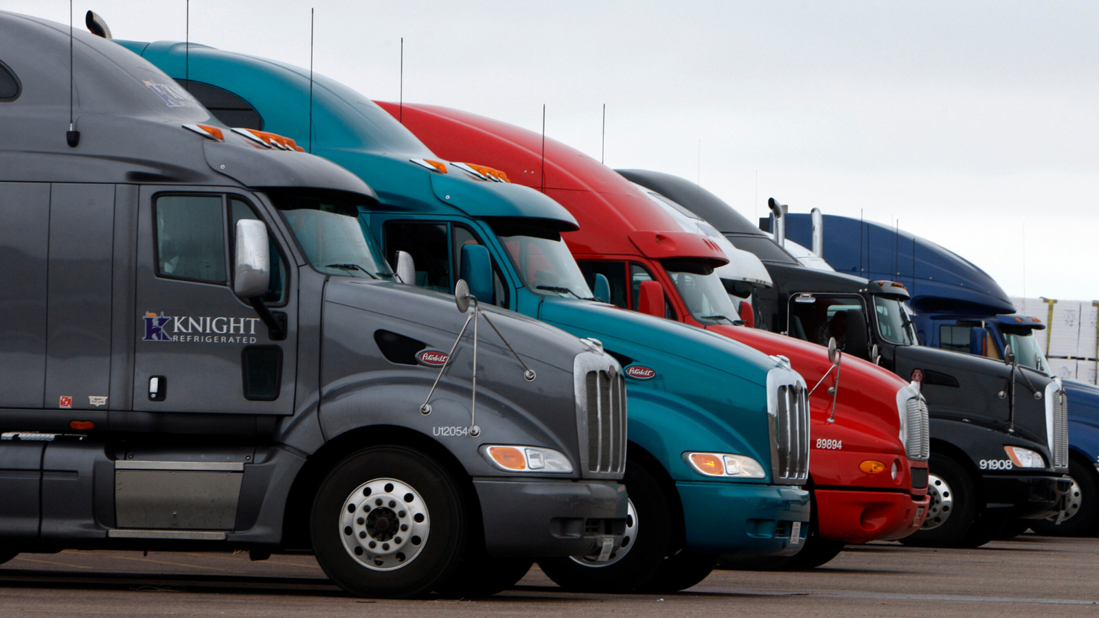 CA delays revoking 17,000 commercial driver's licenses until March after immigrants sue