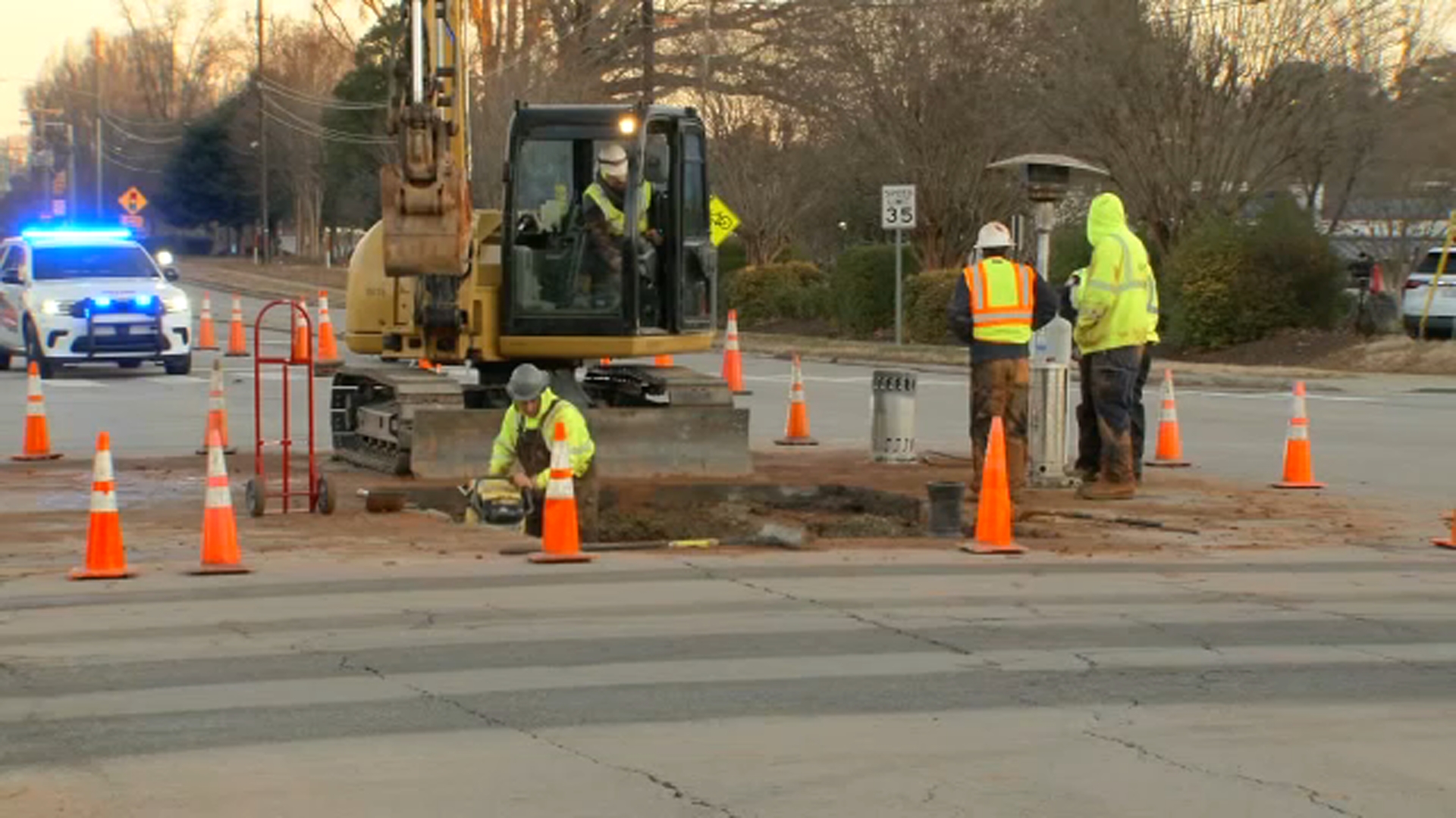Water main break closes section of Cary Parkway: officials