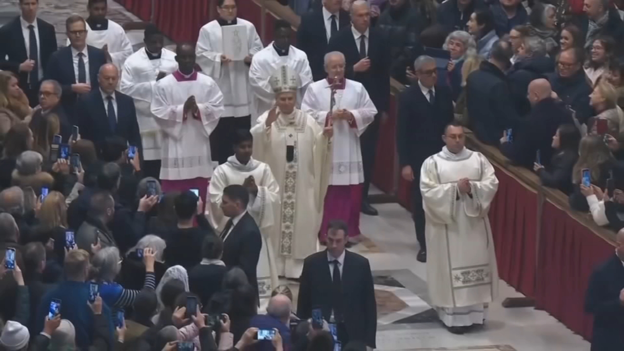 Pope opens 2026 with plea for peace in countries bloodied by war, families wounded by violence