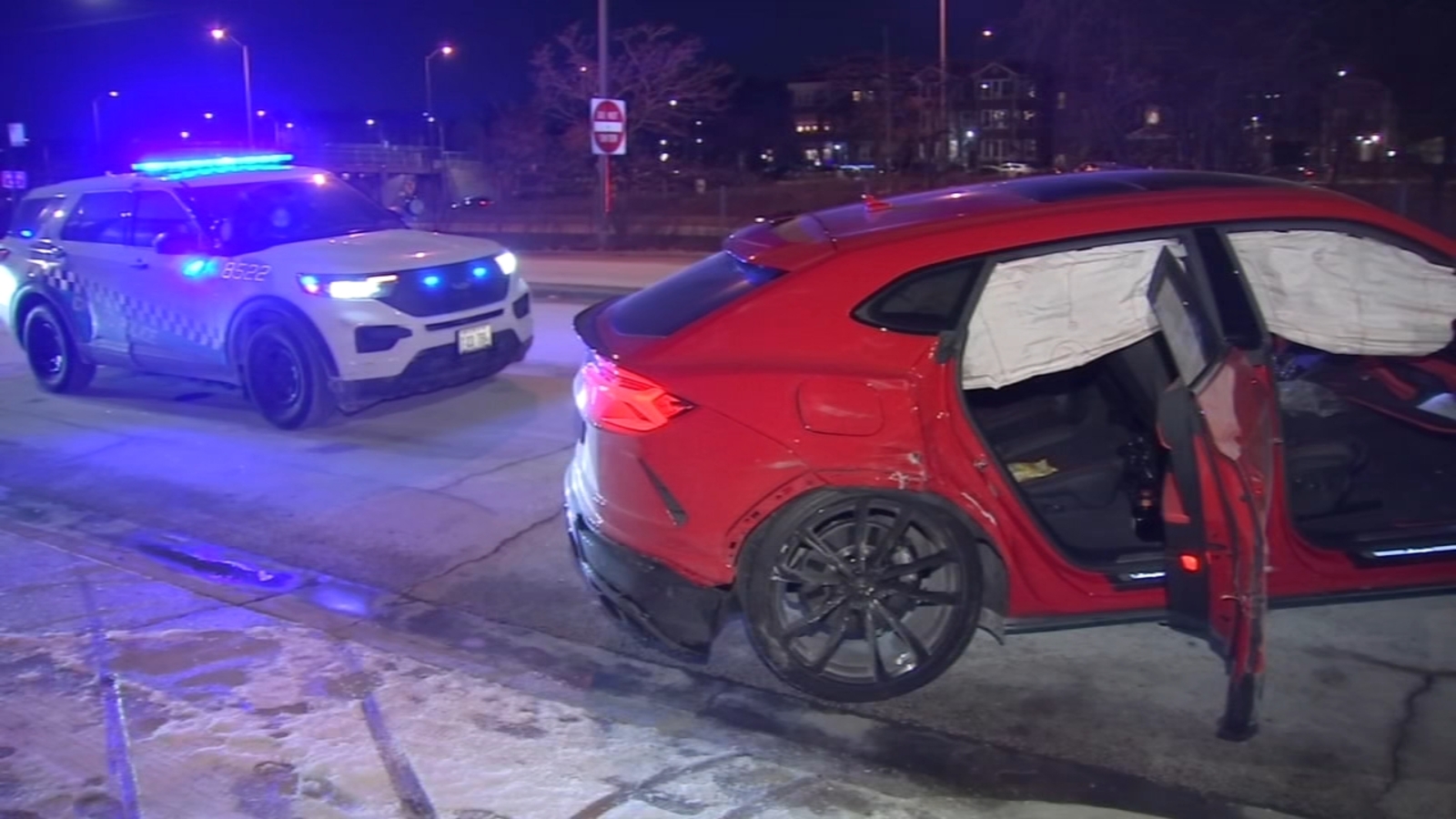 Driver of wanted car crashes into Chicago police van, injuring two officers in Lawndale: CPD