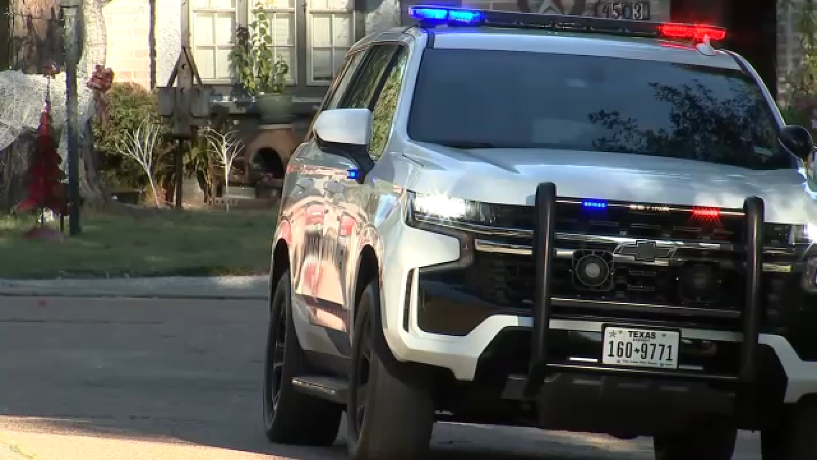 2 family members hospitalzed after shooting in northwest Harris County, Precinct 4 says