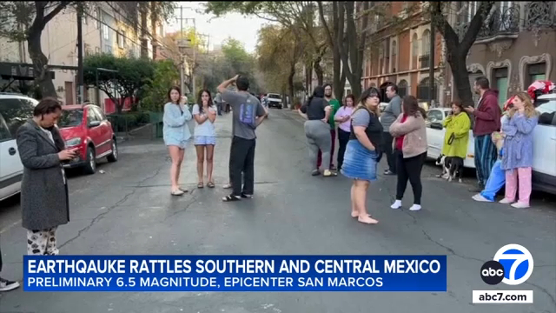 Earthquake with 6.5 magnitude rattles southern and central Mexico, killing 2