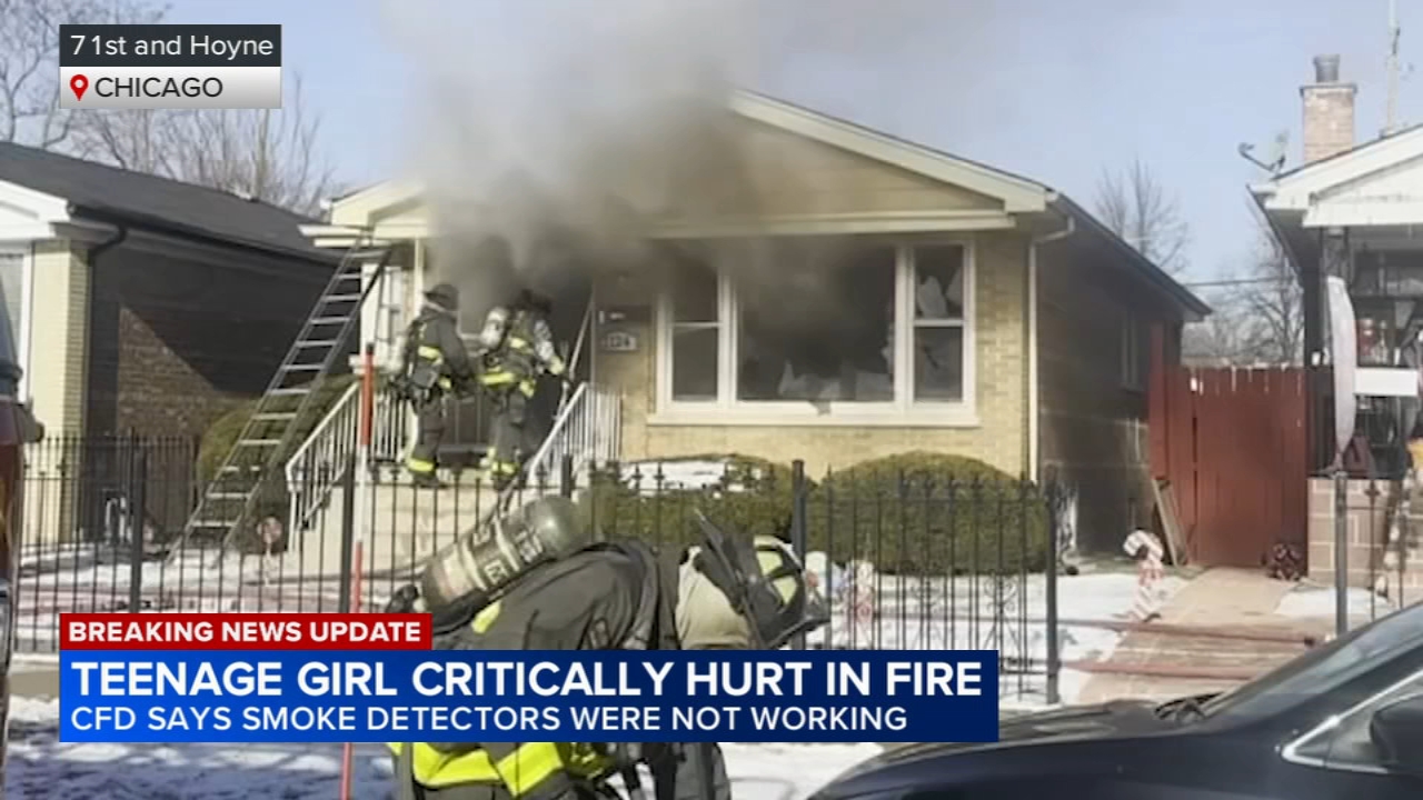 Teen girl critically injured in SW Side house fire: CFD