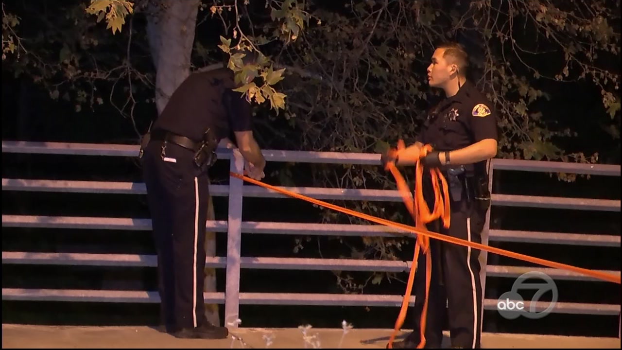 Search for suspect after 2 stabbed on trail in San Jose
