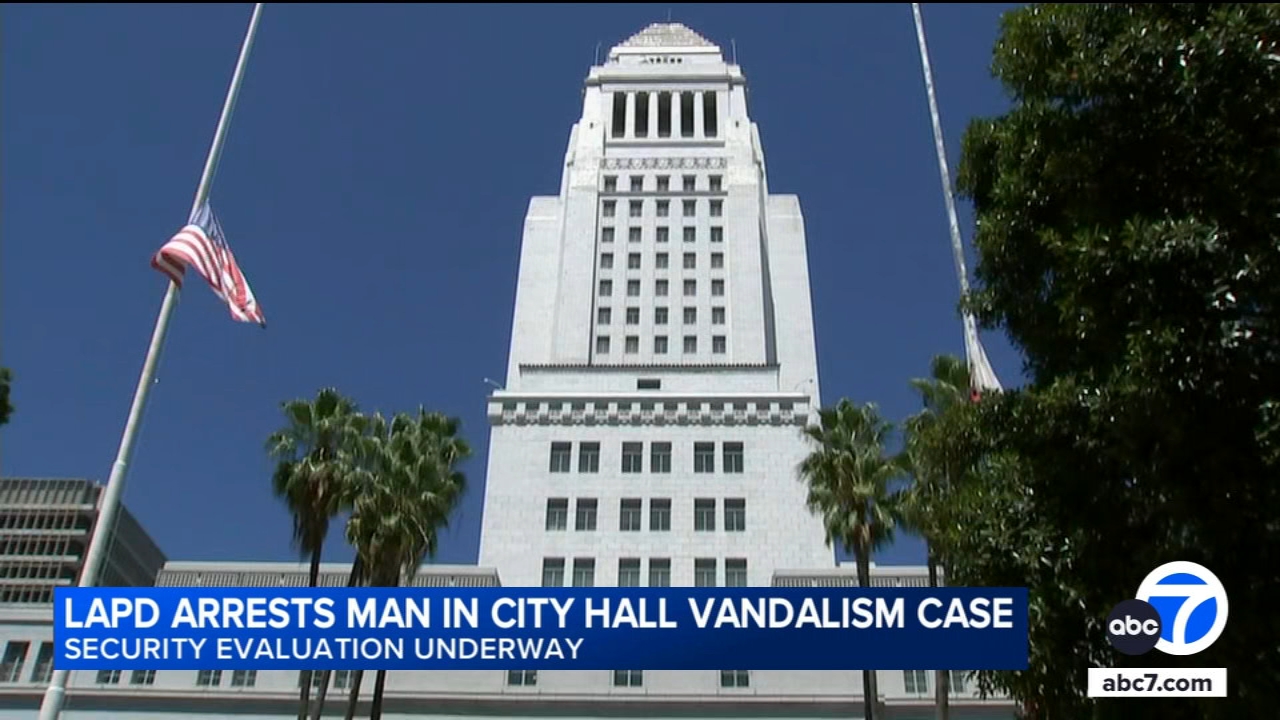 Man accused of vandalizing LA City Hall arrested