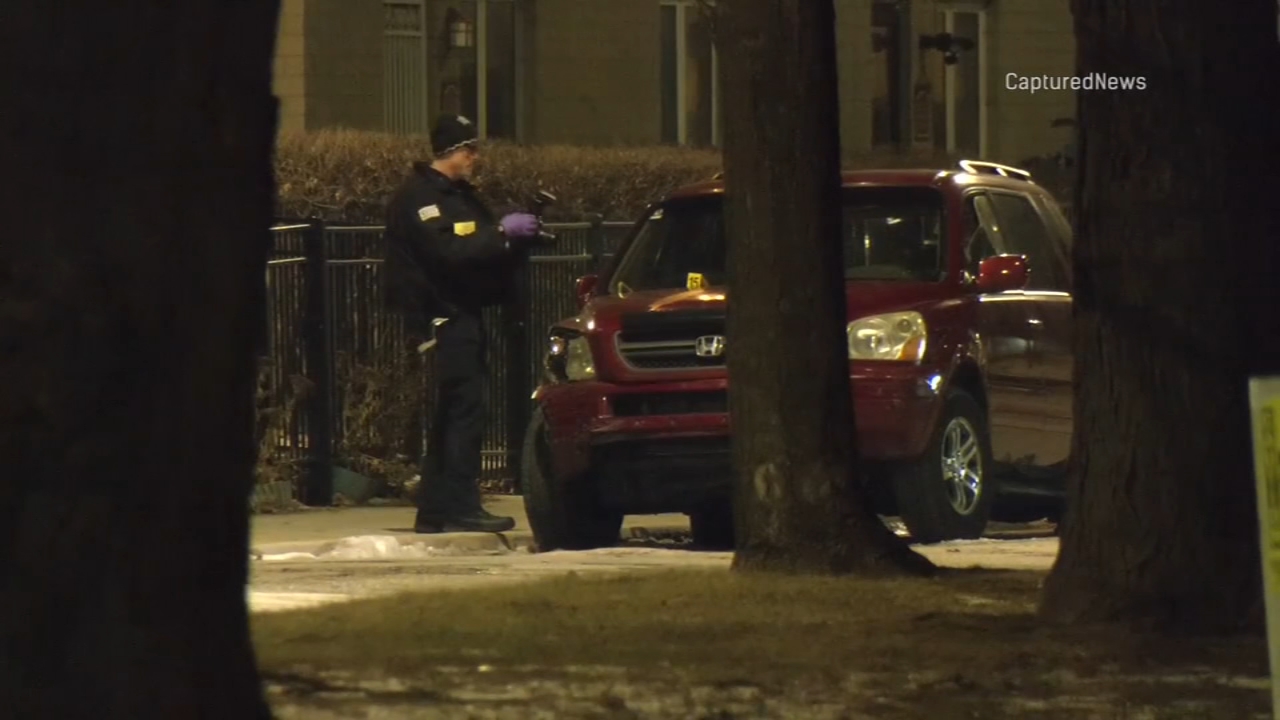 2 shot while driving in Brighton Park: CPD