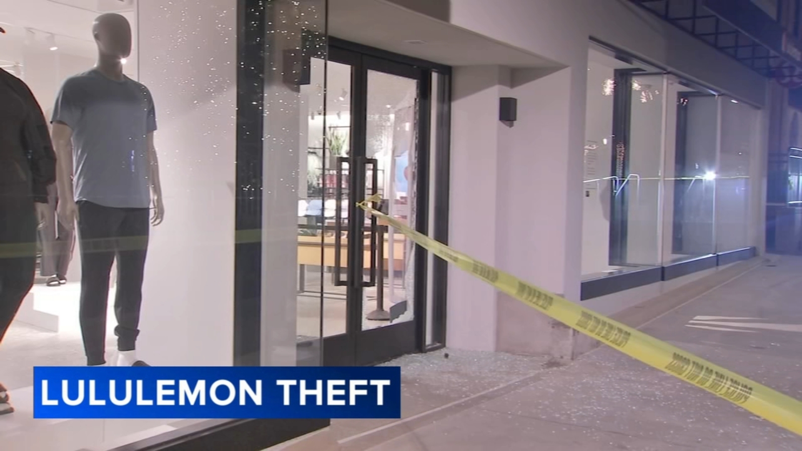 Burglars smash through front door of Lululemon store at Suburban Square in Ardmore