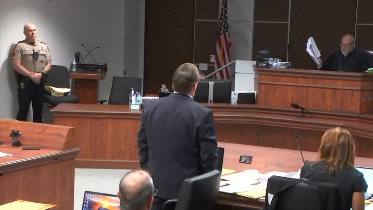 Officer did nothing until it was too late during Uvalde school shooting, prosecutor says