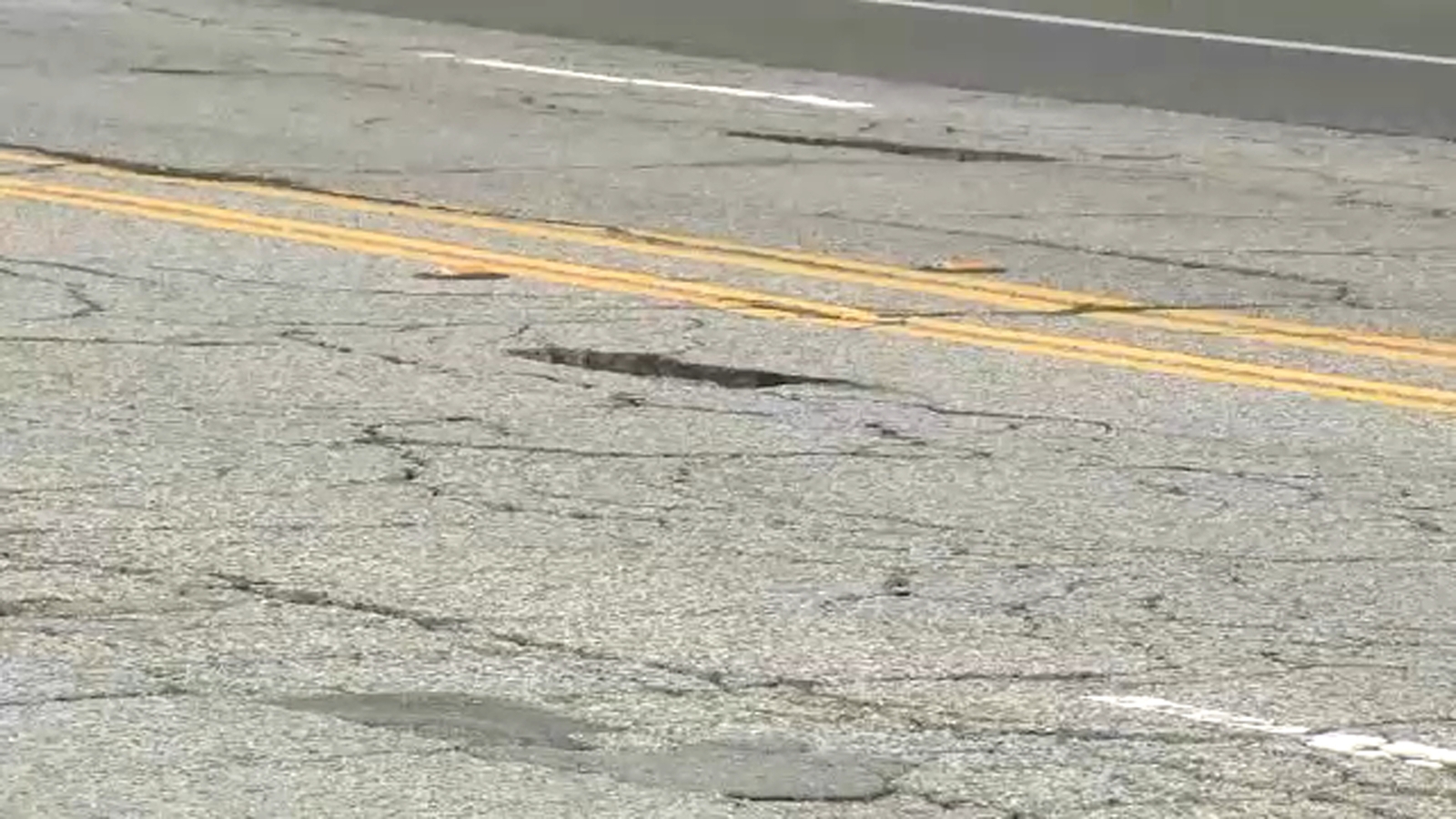 Post-storm potholes in Los Angeles strain drivers’ finances
