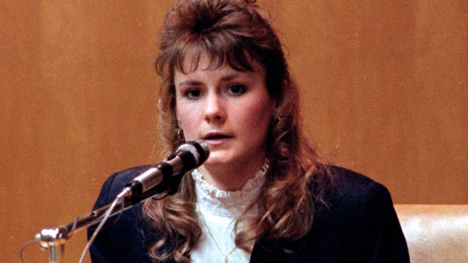 FILE - Pamela Smart answers questions from the defense in her murder conspiracy trial, March 18, 1991, in Rockingham County Superior Court in Exeter, N.H.