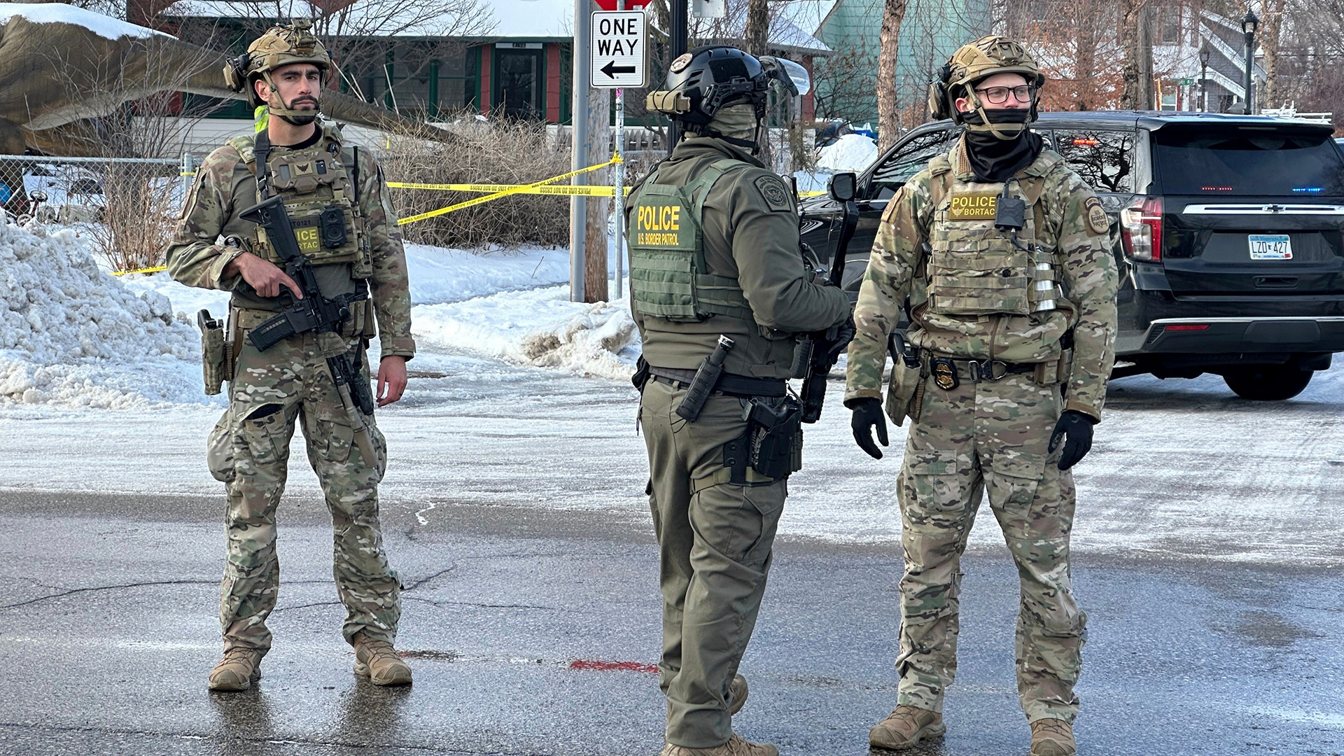 Photographer CHITO BANDA portraits the street gangs of Ciudad Juarez —  MAGAZINE, image size:1920x1080