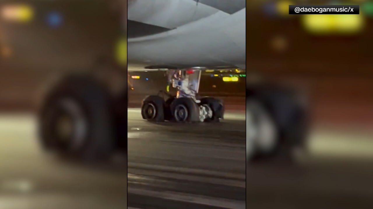 Plane's tires blow out in rough landing at Atlanta airport