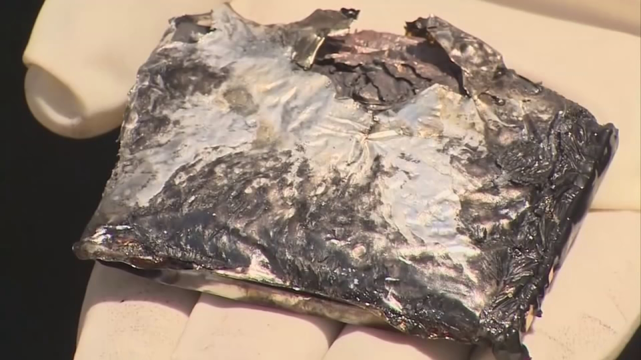 Cell phone battery catches fire in student?s pocket