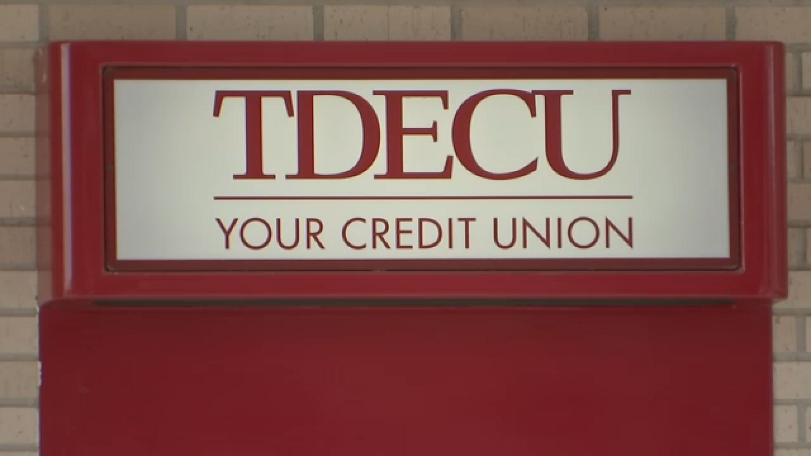 Armed robbery at credit union on University of Houston campus, leaves students on edge