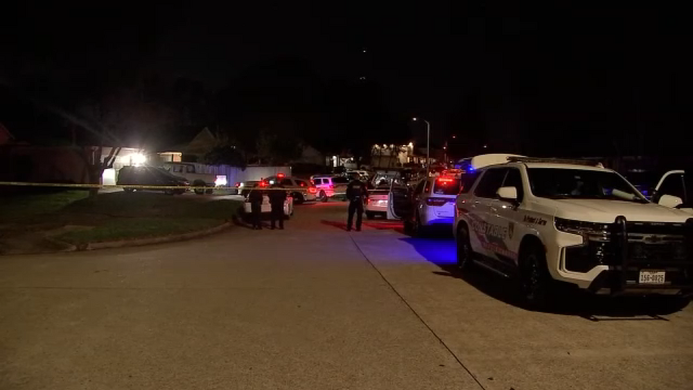 Teen found shot to death in running car in Harris County ditch near ...