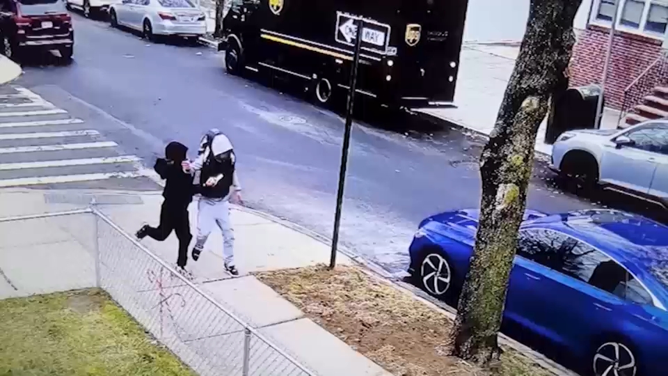 N　death nyc AR89 17-year-old charged with murder in fatal slashing of teenager in