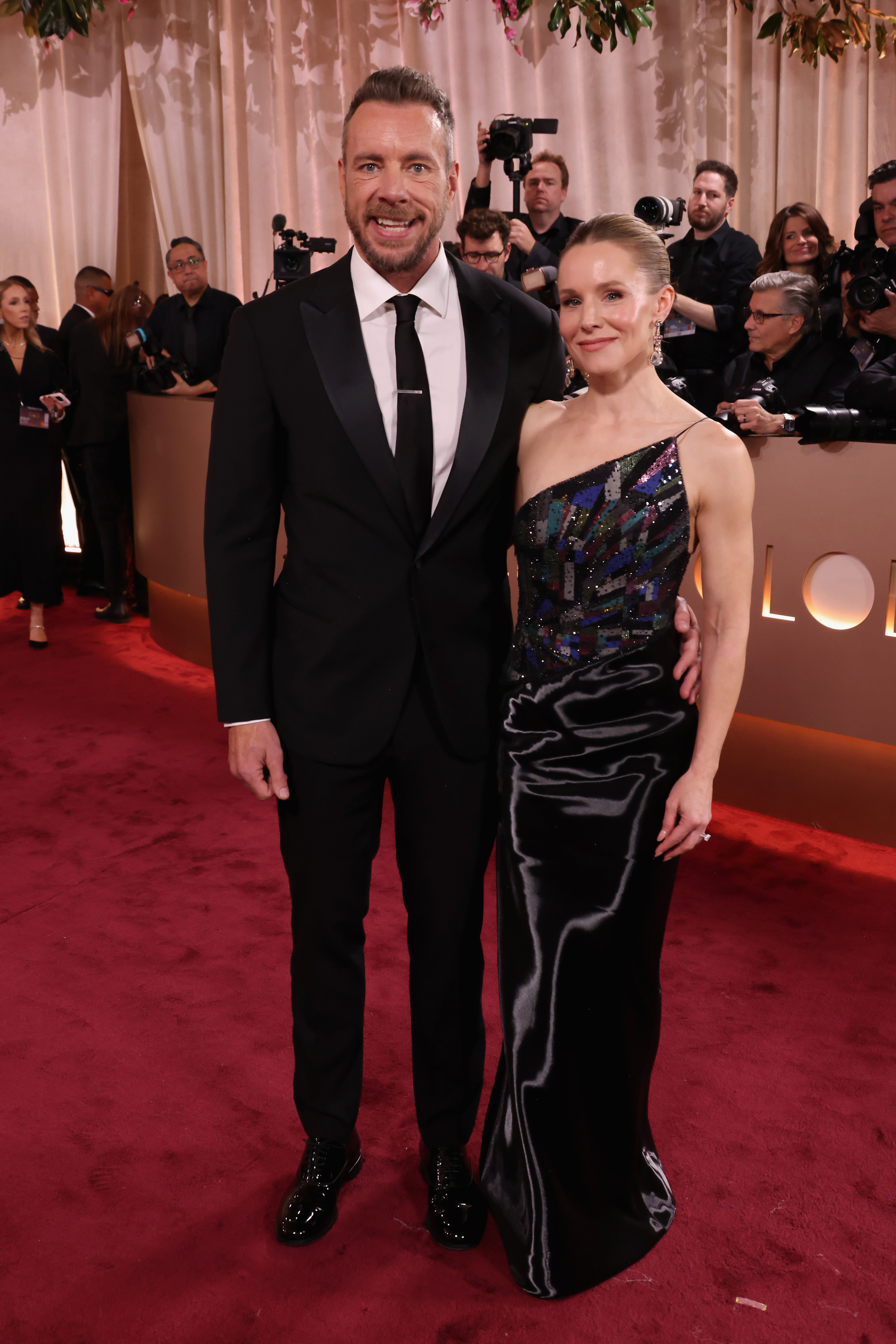 Dax Shepard and Kristen Bell attend the 83rd Annual Golden Globe Awards at The Beverly Hilton on January 11, 2026 in Beverly Hills, California.