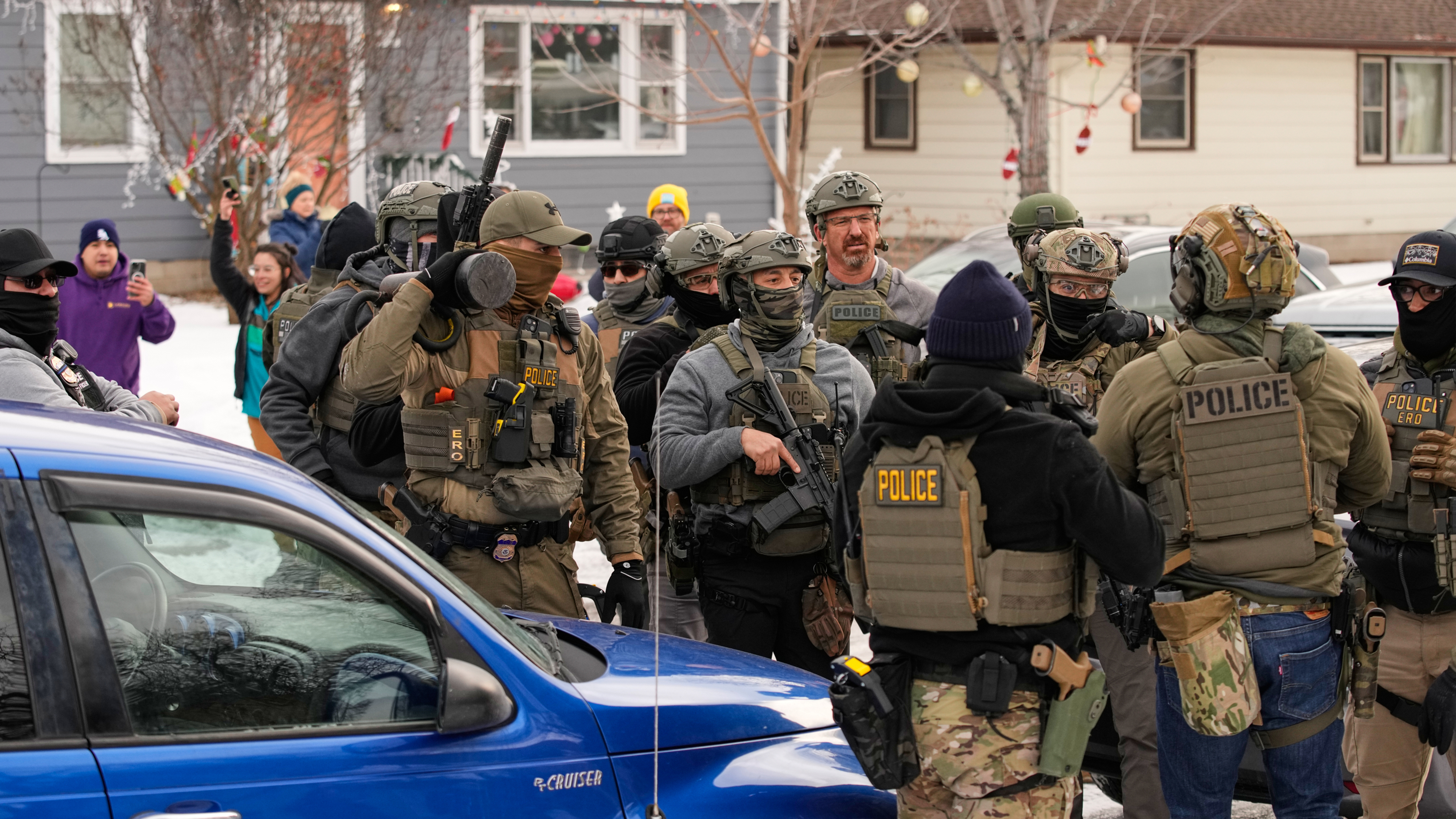 Hundreds more immigration officers headed to Minneapolis, Noem says, as  tensions flare after fatal ICE shooting - ABC7 Chicago