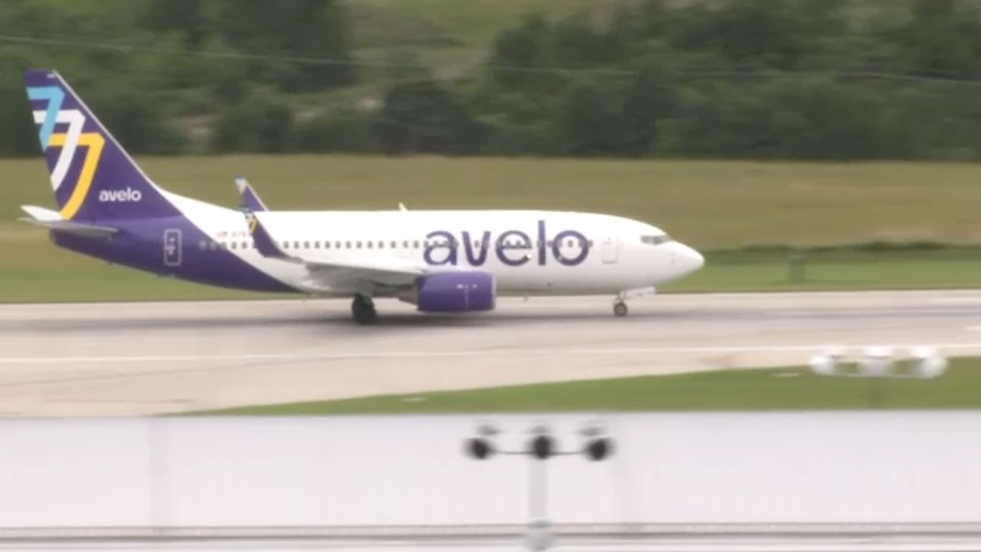 Avelo Airlines shutting down Raleigh bay, cutting 78 jobs