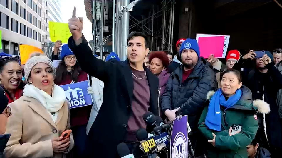 Rally held for detained NYC Council worker, Trump says he'll stop funding for NYC