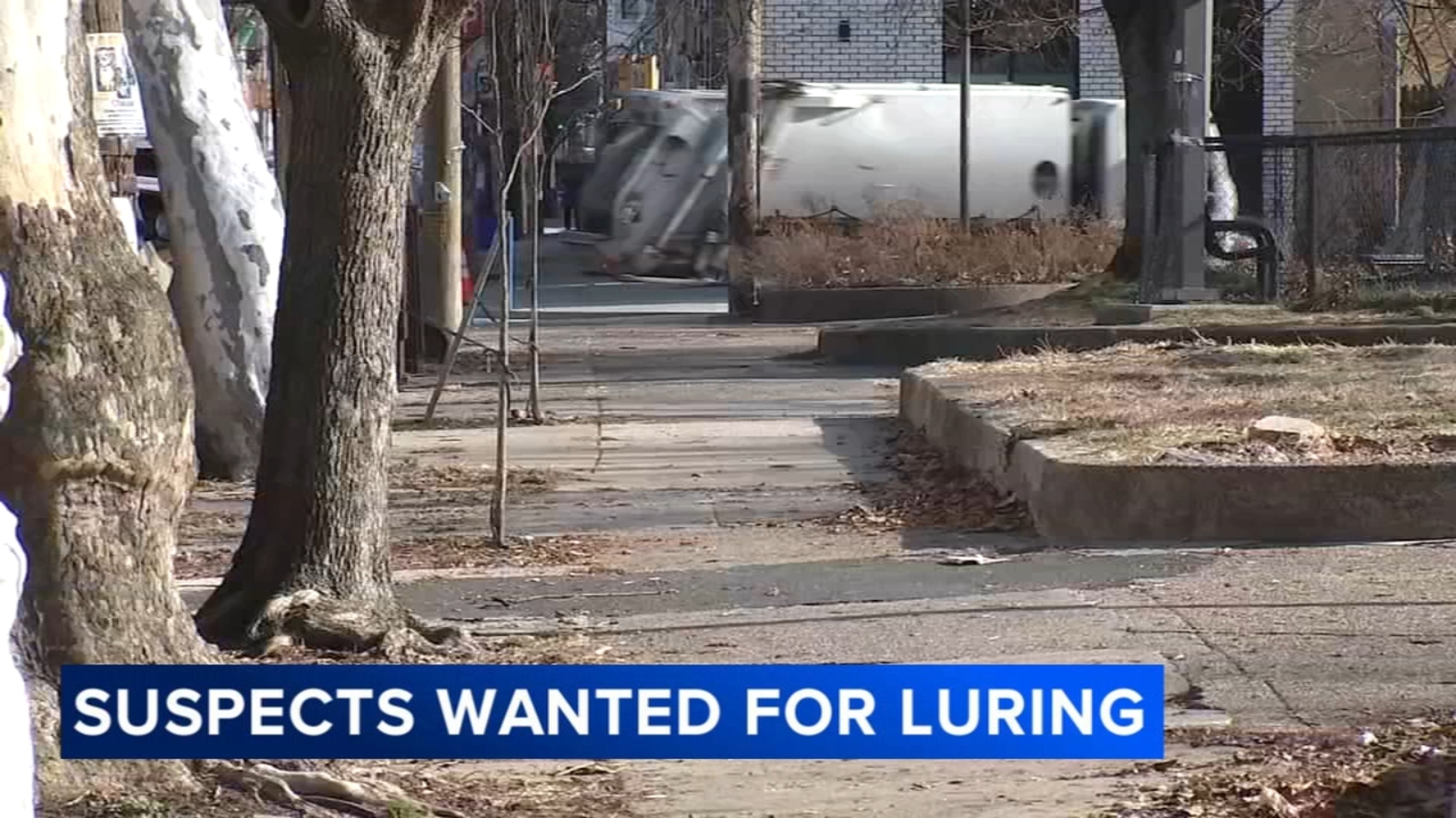 Police search for 2 men behind attempted luring in South Philadelphia