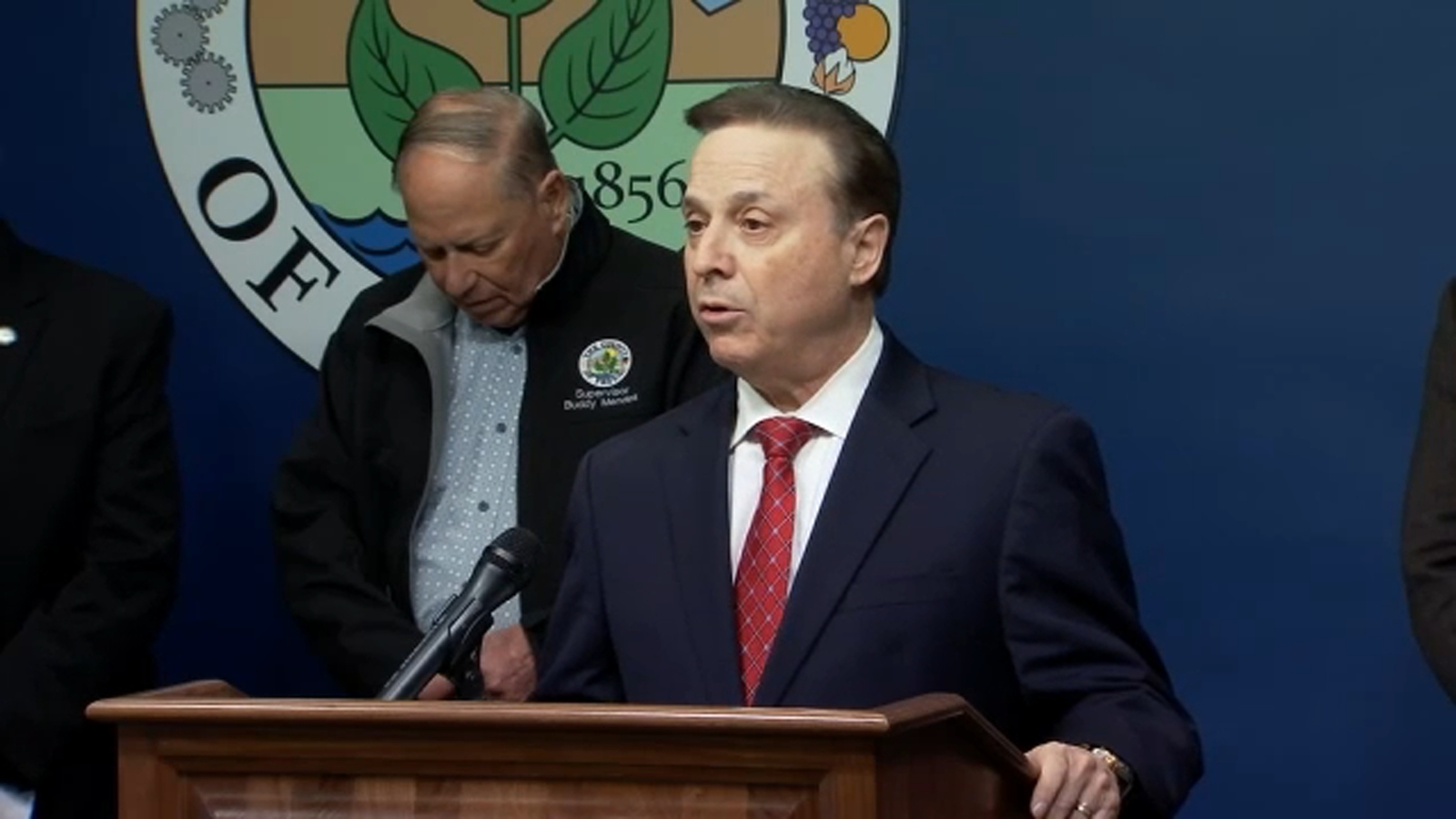 Fresno Co. Supervisor Bredefeld speaks out in support of ICE, critics slam his 'divisive rhetoric'