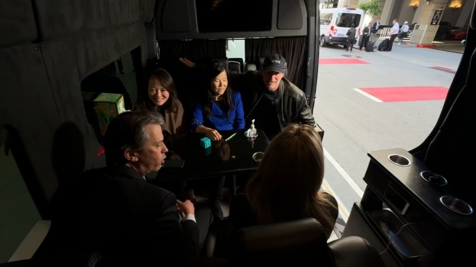Venture firm rents bus to hold private meetings during crowded JP Morgan Conference in SF