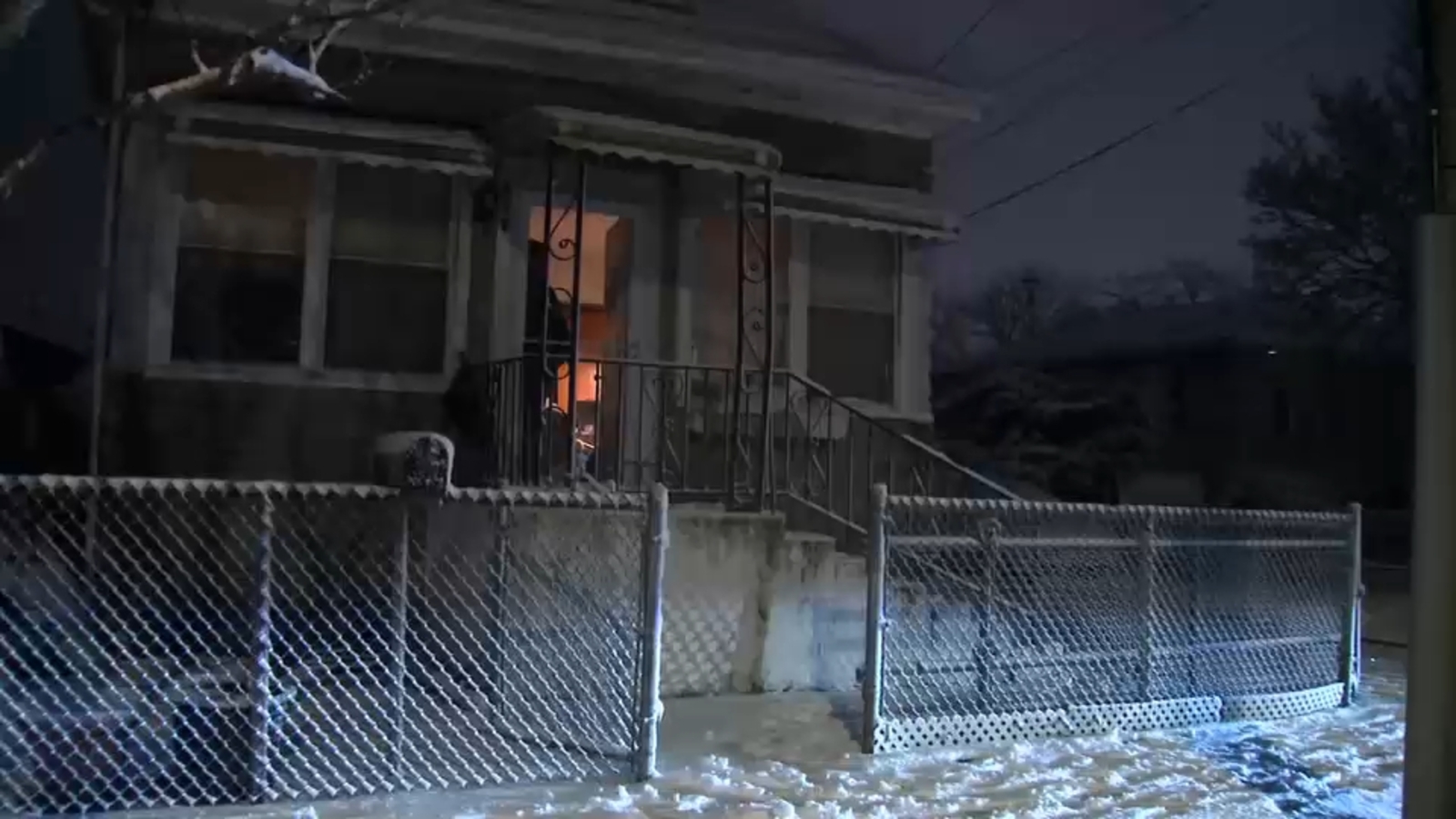 Man mauled to death by pit bull inside Staten Island home