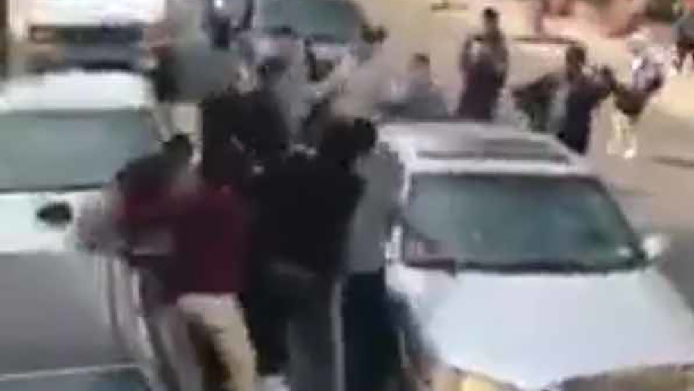 Cop uses pepper spray to break up brawl at NJ school