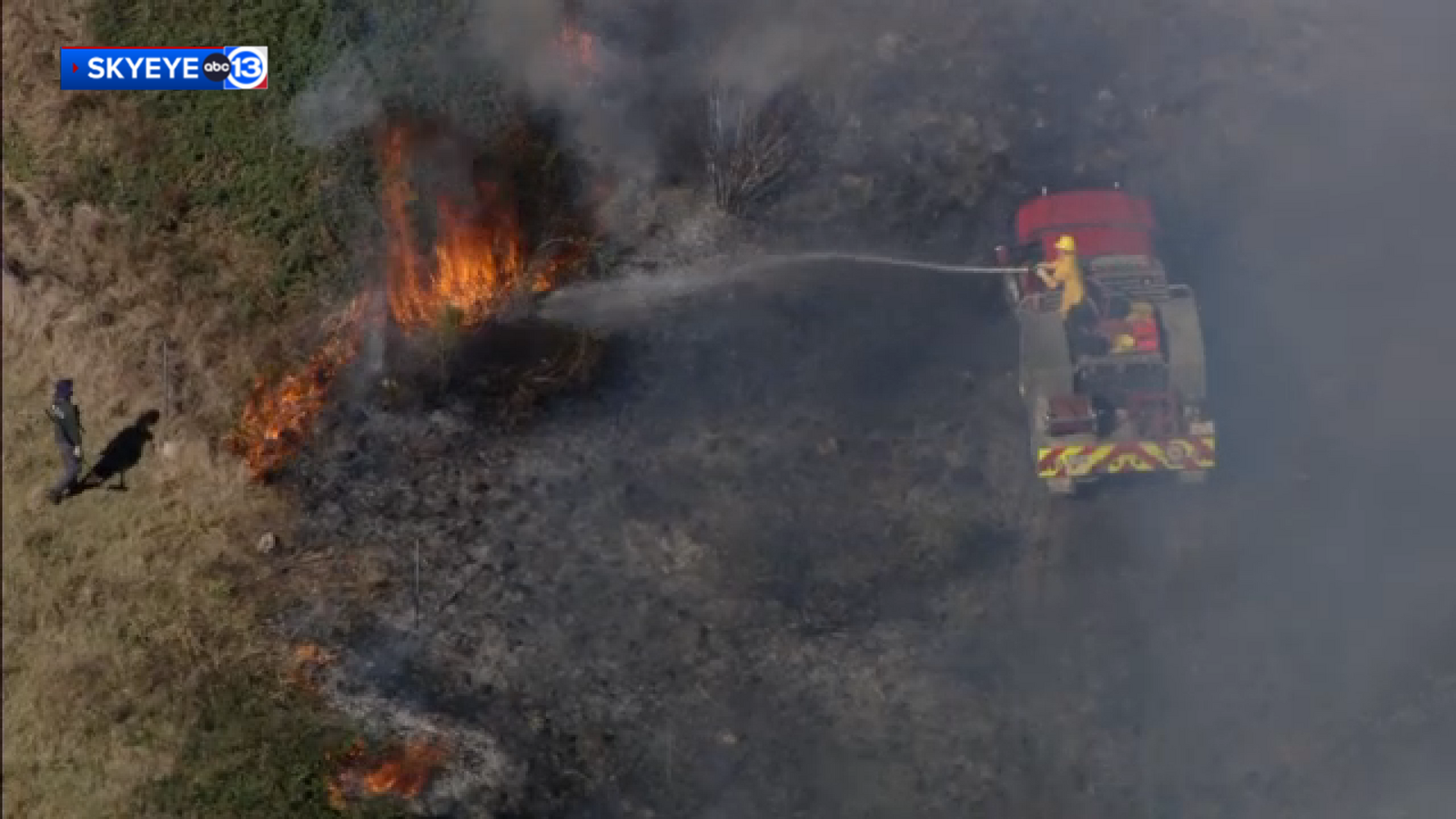 Man hospitalized after prescribed grass burn in NW Harris County, fire marshal's office says
