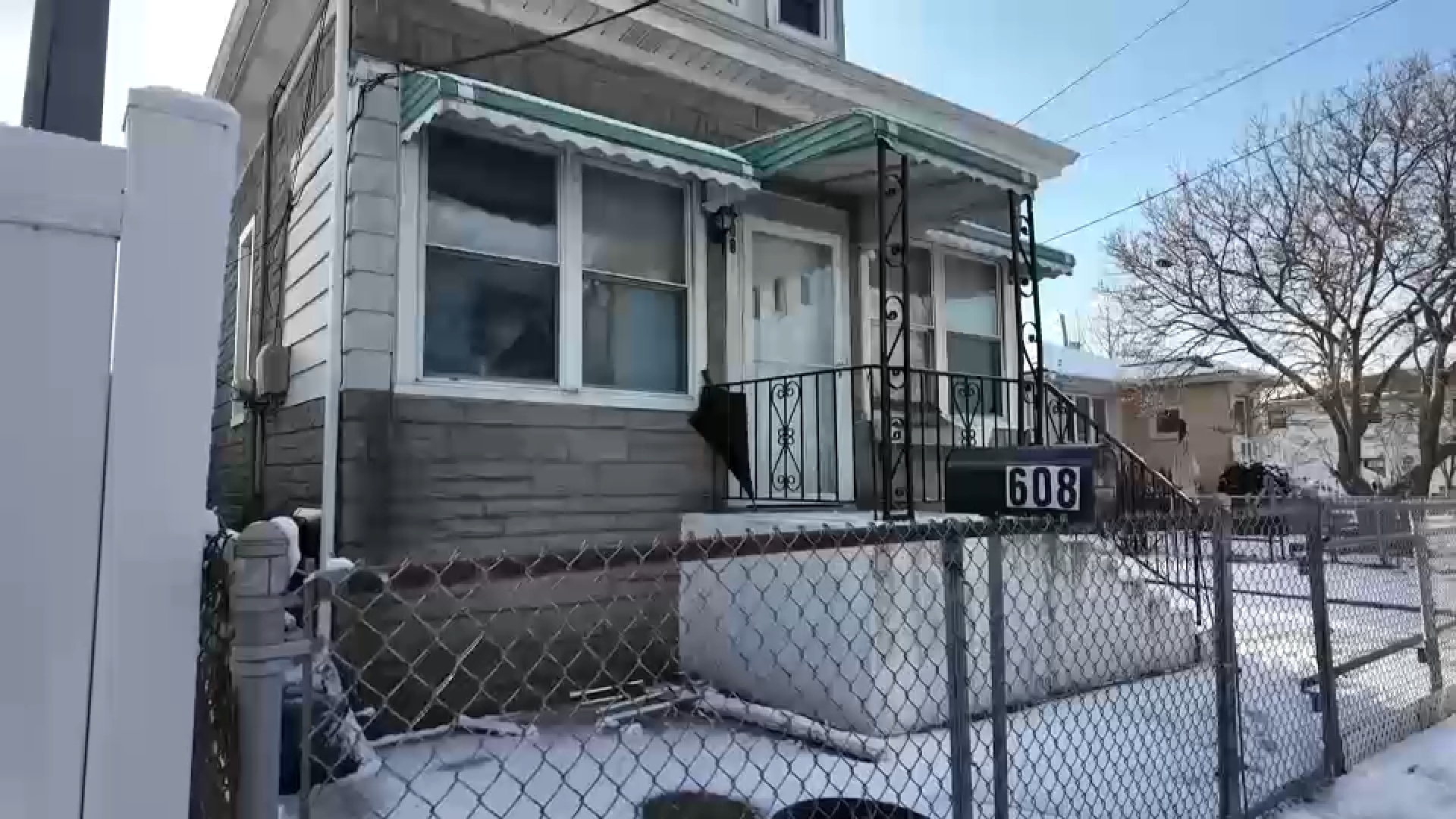 Man fatally mauled by pit bull on Staten Island