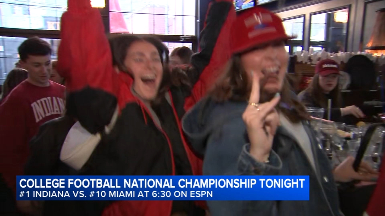Indiana fans crowd Chicago bar for CFP title game