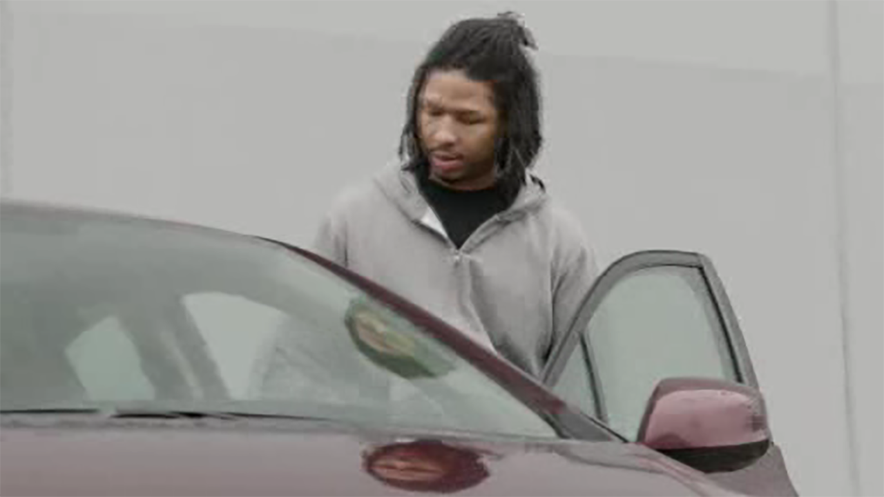 Minorities pay more for car insurance, study finds