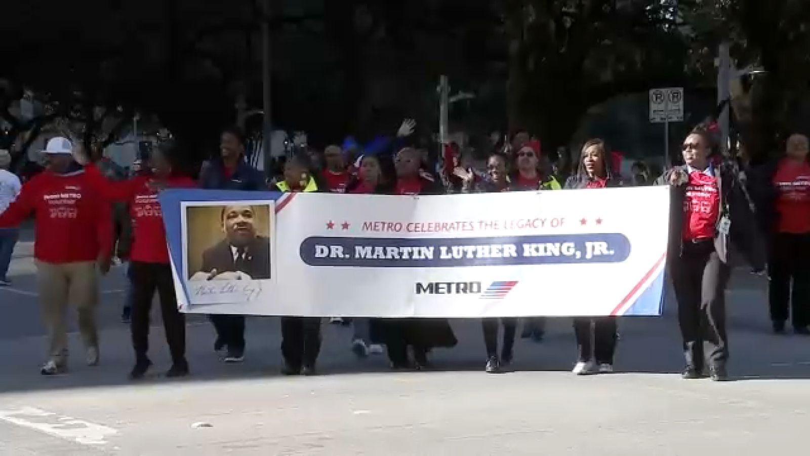 2026 MLK Unity Parade brings together 2 Martin Luther King Jr. parades for 1st time in 30 years
      