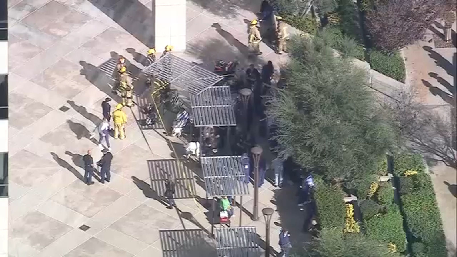 Medical office building in Encino evacuated after fire call; firefighters give all clear
