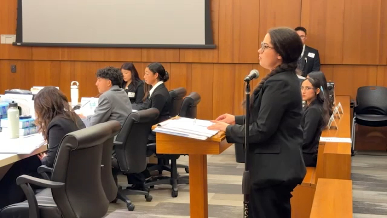 Madera County students compete in mock trial for state finals
      
